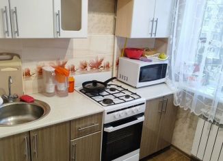 Продаю двухкомнатную квартиру, 45 м2, Кириши, проспект Ленина, 17В