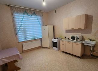 Сдам 2-комнатную квартиру, 59 м2, село Миловка, улица Довлатова, 2