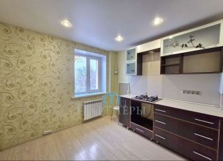 Продаю двухкомнатную квартиру, 51.8 м2, поселок городского типа Алексеевка, Северная улица, 5В