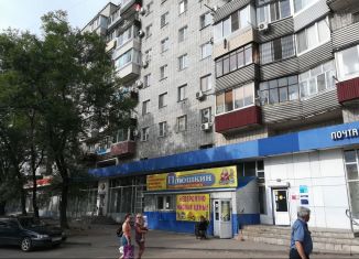 Сдаю торговую площадь, 95.7 м2, Хабаровск, улица Ворошилова, 10