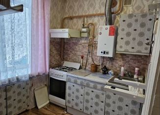 Продается 3-комнатная квартира, 58 м2, Новгородская область, Александровская улица, 30А