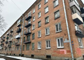 Продажа 2-ком. квартиры, 43 м2, Кронштадт, улица Комсомола, 3