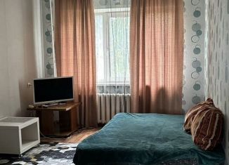 Сдача в аренду 2-ком. квартиры, 60 м2, Курган, улица Кузнецова, 8, район Рябково