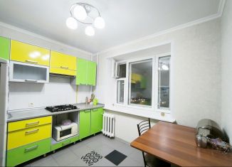 Продажа трехкомнатной квартиры, 72 м2, Чебоксары, проспект Тракторостроителей, 68