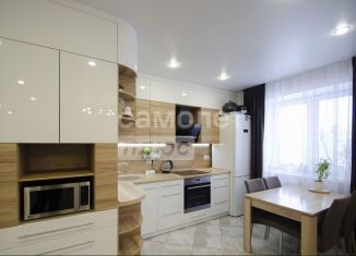 Продается трехкомнатная квартира, 70 м2, Омск, проспект Королёва, 3к3