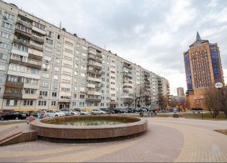 Продается 4-ком. квартира, 75.1 м2, Новосибирск, улица Селезнёва, 33