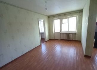 2-комнатная квартира на продажу, 42 м2, Бокситогорск, Садовая улица, 3