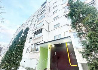 Продаю трехкомнатную квартиру, 75.2 м2, поселок Быково, Школьная улица, 5