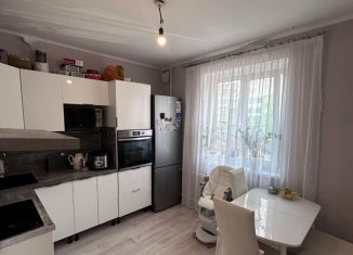 Продажа однокомнатной квартиры, 38 м2, Курск, улица Домостроителей, 10