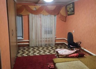 2-комнатная квартира в аренду, 40 м2, Оренбург, улица 1 Мая, 88