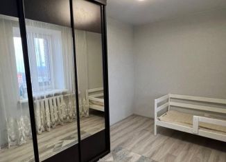 Продается 3-комнатная квартира, 56 м2, Шахты, проспект Строителей, 40