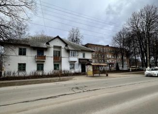 Продам 2-ком. квартиру, 48 м2, Тульская область, Октябрьская улица, 30