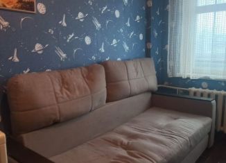 Сдаю 2-ком. квартиру, 50 м2, Новгородская область, улица Попова, 13к1