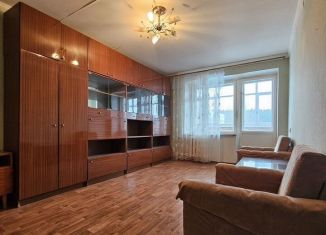 Продаю 1-ком. квартиру, 33 м2, Заречный, Заречная улица, 36