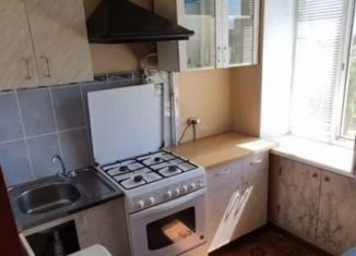 Аренда 2-ком. квартиры, 43 м2, Волгоград, проспект Столетова, 44