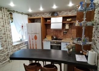 Продается 4-комнатная квартира, 130 м2, Волгоград, Ангарская улица, 69/1, Дзержинский район