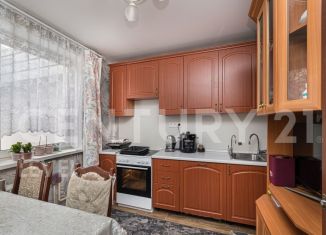 Продажа 3-ком. квартиры, 72.8 м2, Москва, Ленинский проспект, 129к1, метро Тропарёво