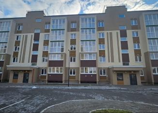 Продам двухкомнатную квартиру, 61.1 м2, посёлок Большое Исаково, улица Василия Сухомлинского, 1к3