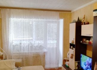 Продаю 2-ком. квартиру, 43 м2, Димитровград, Театральная улица, 8