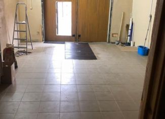 Продаю гараж, 30 м2, Чехов, Бадеевская улица, 18