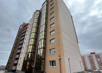 Продам 2-ком. квартиру, 75 м2, Смоленск, 2-я Киевская улица, 18