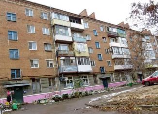 Продается 3-ком. квартира, 52 м2, Волгодонск, улица Ленина, 66