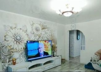 Продам 4-ком. квартиру, 88 м2, Белогорск, улица Кирова, 41