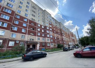 Продаю трехкомнатную квартиру, 64 м2, Кстово, проспект Победы, 2А