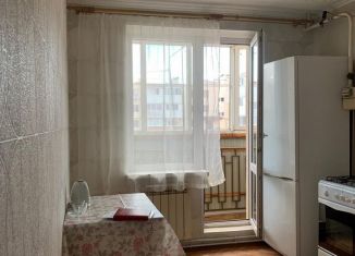 Продается 1-ком. квартира, 35 м2, Уфа, улица Гумера Куватова, 74