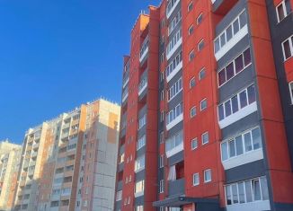 Продается 4-комнатная квартира, 82 м2, Сатка, улица Металлургов, 27