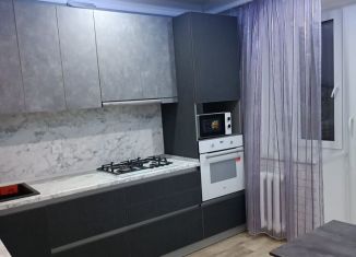 Сдается в аренду 1-комнатная квартира, 40 м2, Татарстан, улица Чишмале, 3