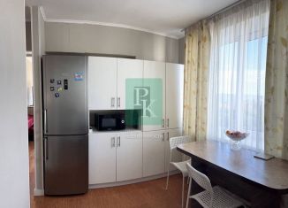 Продается двухкомнатная квартира, 60 м2, Крым, улица Чапаева, 23