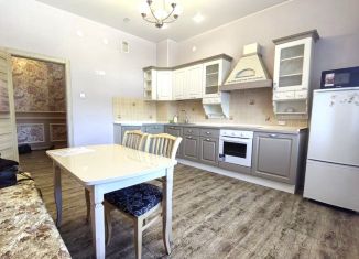 Продам 2-ком. квартиру, 60 м2, Забайкальский край, улица Токмакова, 7