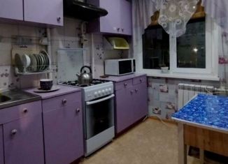 Сдается в аренду 2-ком. квартира, 52 м2, Арзамас, улица Мира, 3