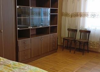 2-ком. квартира в аренду, 65 м2, Норильск, улица Орджоникидзе, 2