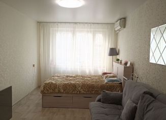 Продается трехкомнатная квартира, 62 м2, Тольятти, улица Льва Яшина, 7