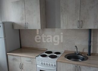 Продам 1-комнатную квартиру, 38 м2, Старый Оскол, улица Свердлова, 6