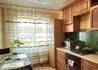 Продается 3-ком. квартира, 60 м2, Курская область, улица Димитрова, 3