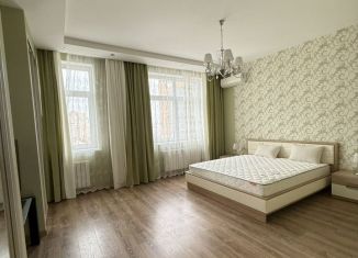 Сдается 3-комнатная квартира, 140 м2, Татарстан, улица Мусина, 1