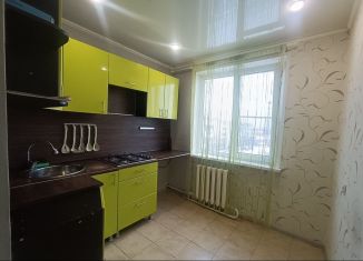 Продам 2-ком. квартиру, 50 м2, Лакинск, улица Лермонтова, 38