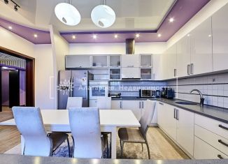 Продажа трехкомнатной квартиры, 123 м2, Томск, улица Гоголя, 55