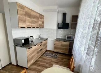 Сдам 1-комнатную квартиру, 52 м2, Феодосия, Крымская улица, 88