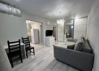 Продаю 1-ком. квартиру, 32 м2, Татарстан, улица Александра Курынова, 10к2