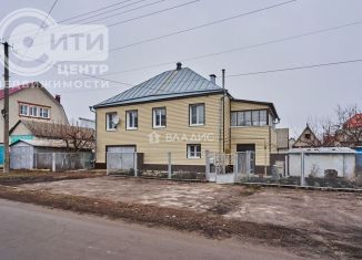 Продается дом, 200.3 м2, поселок городского типа Анна, Аннинская улица, 56