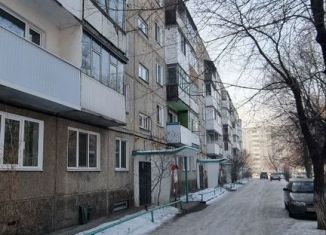 Продам 4-ком. квартиру, 61 м2, Минусинск, улица Тимирязева, 7