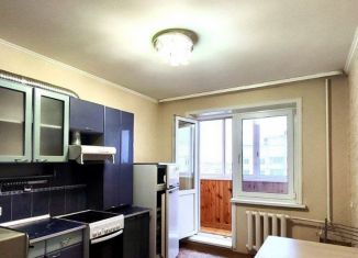 Продается 2-ком. квартира, 54 м2, Конаково, улица Александровка, 3