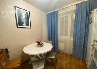 Продается 2-ком. квартира, 52 м2, Пермь, Вижайская улица, 14