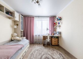 Продается 3-комнатная квартира, 80 м2, Казань, улица Рихарда Зорге, 107