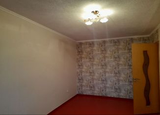 Продам 1-ком. квартиру, 32 м2, Азов, Черноморский переулок, 70