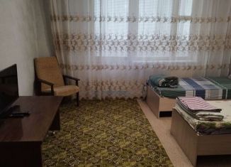 Сдам 2-комнатную квартиру, 50 м2, Ахтубинск, улица Агурина, 13